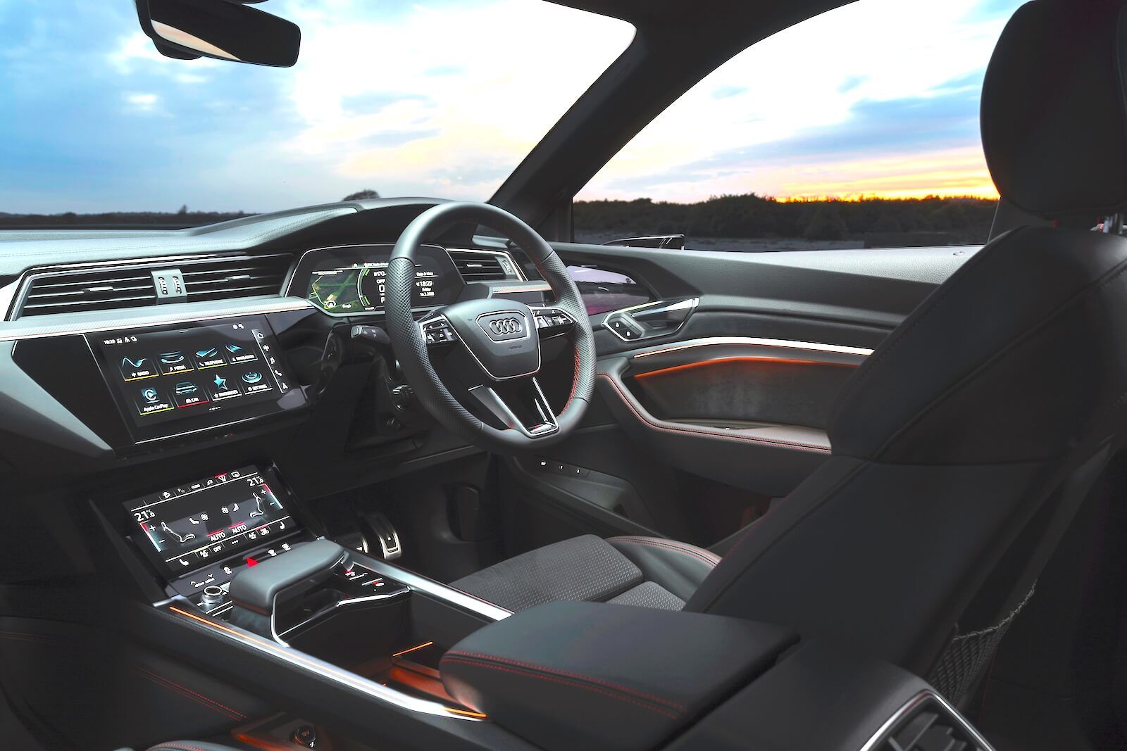Audi Q8 e-tron SUV Review [2023 UK Price, Range, Trims, Specs]