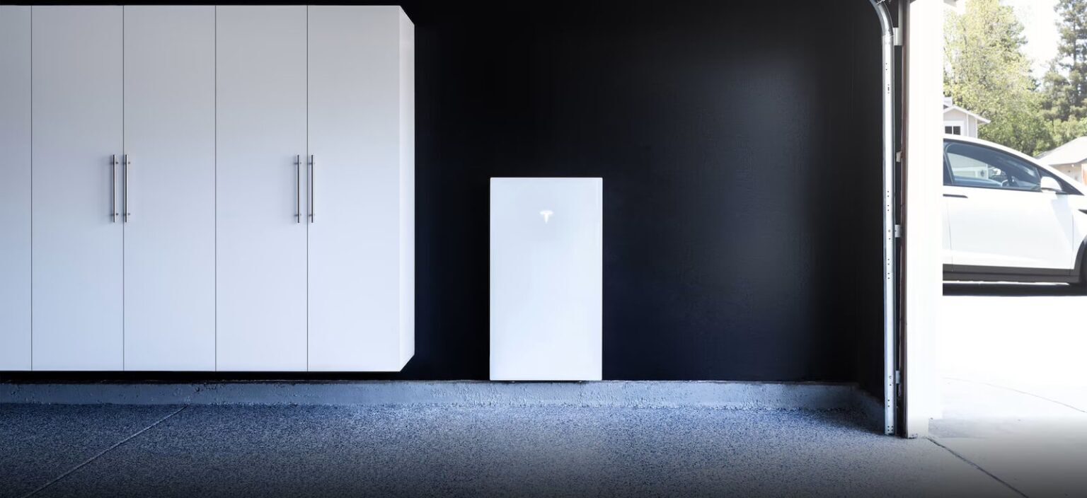 Tesla Powerwall UK Home Battery 2023 [Review + Prices]